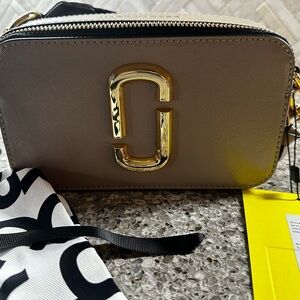 MARC JACOBS snapshot bag Brand New with Dust Bag and Tags